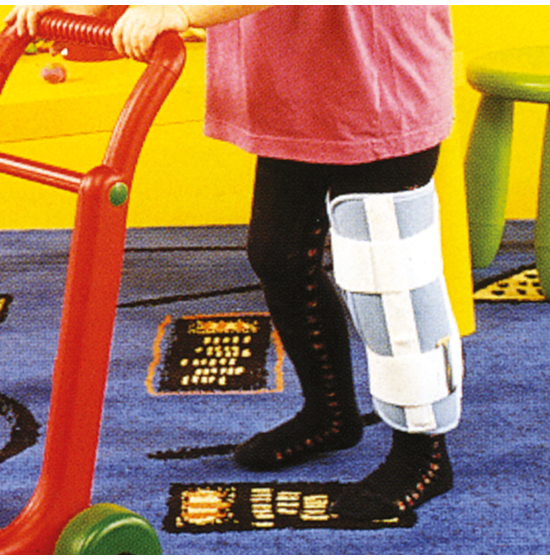 KNEE IMMOBILIZER BRACE