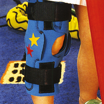 NEOPRENE PATELLAR BRACE WITH HINGE